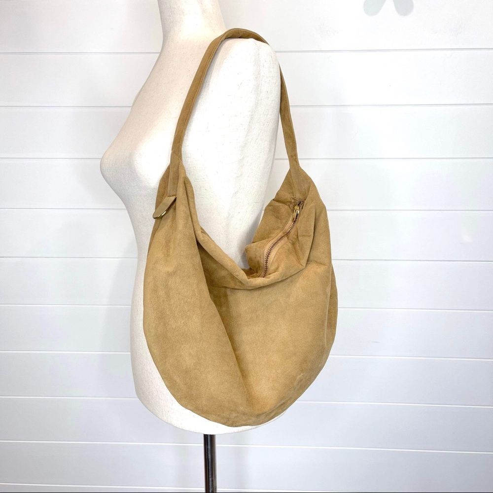 Vintage 70’s Reva Skipper Ultra Suede Crescent bag Purse Boho camel